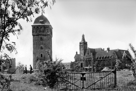 Roter Turm um 1955